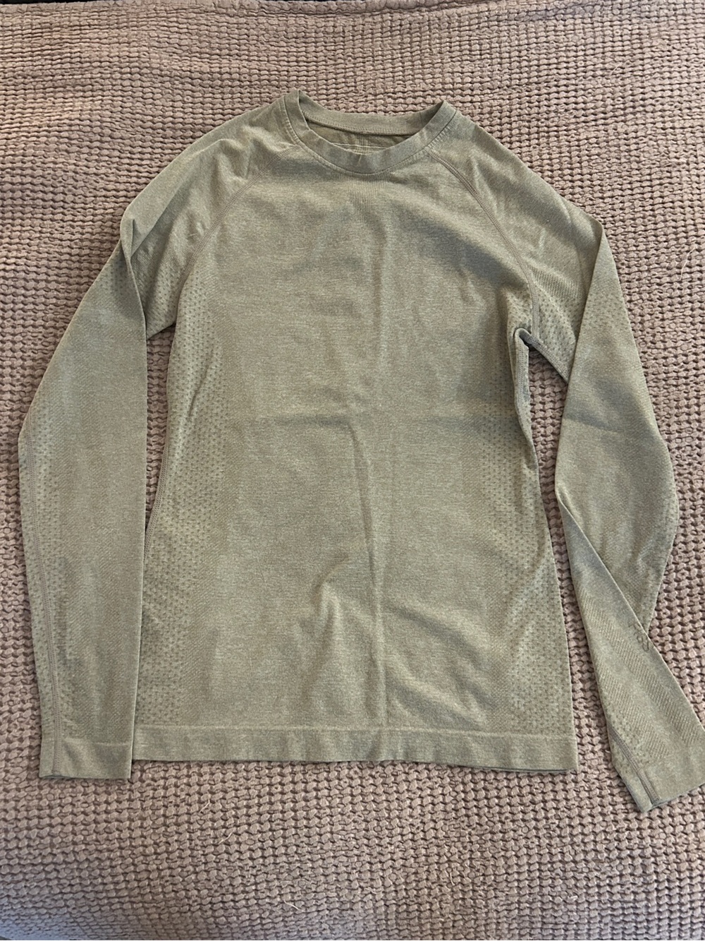 FIGS Heather Olive Joggers & Sand Underscrub Set - Picture 7 of 11